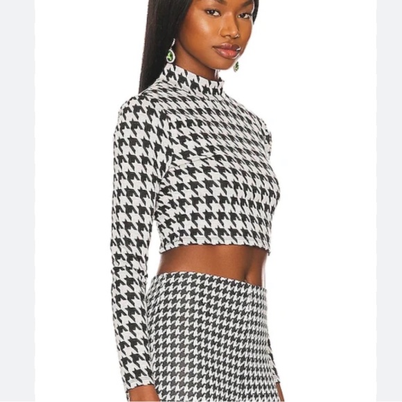 Lovers + Friends NWOT crop top - Picture 2 of 5